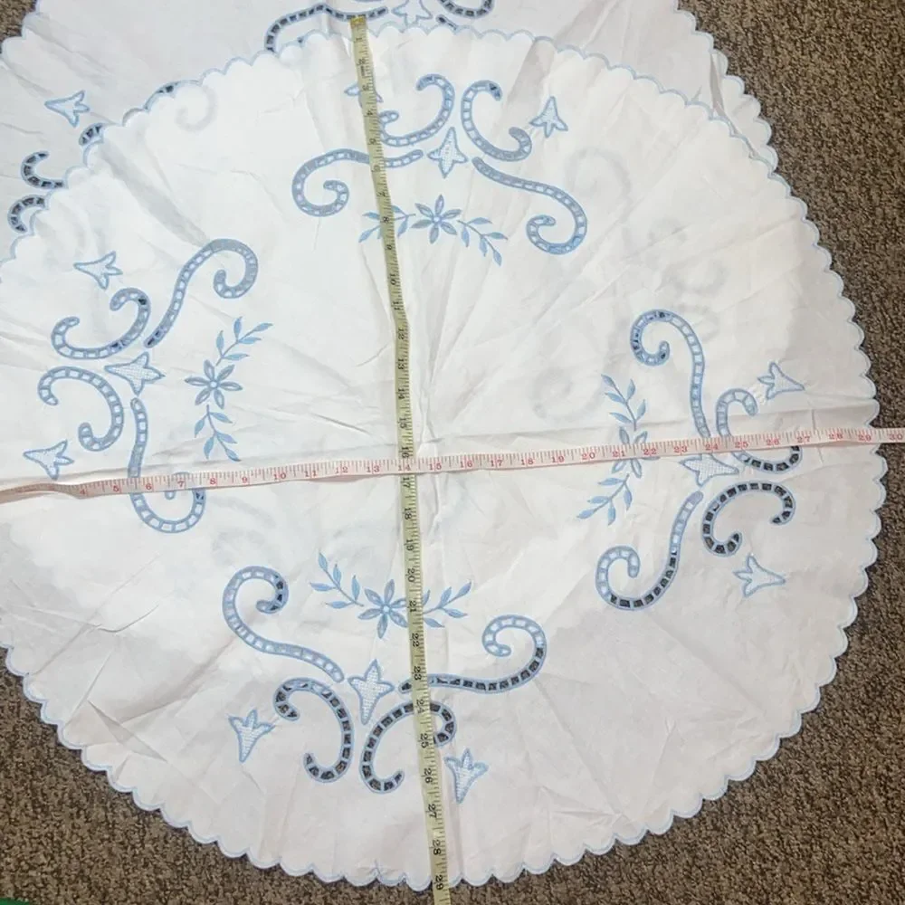 Set 2 Vintage White and Blue Embroidered Napkins